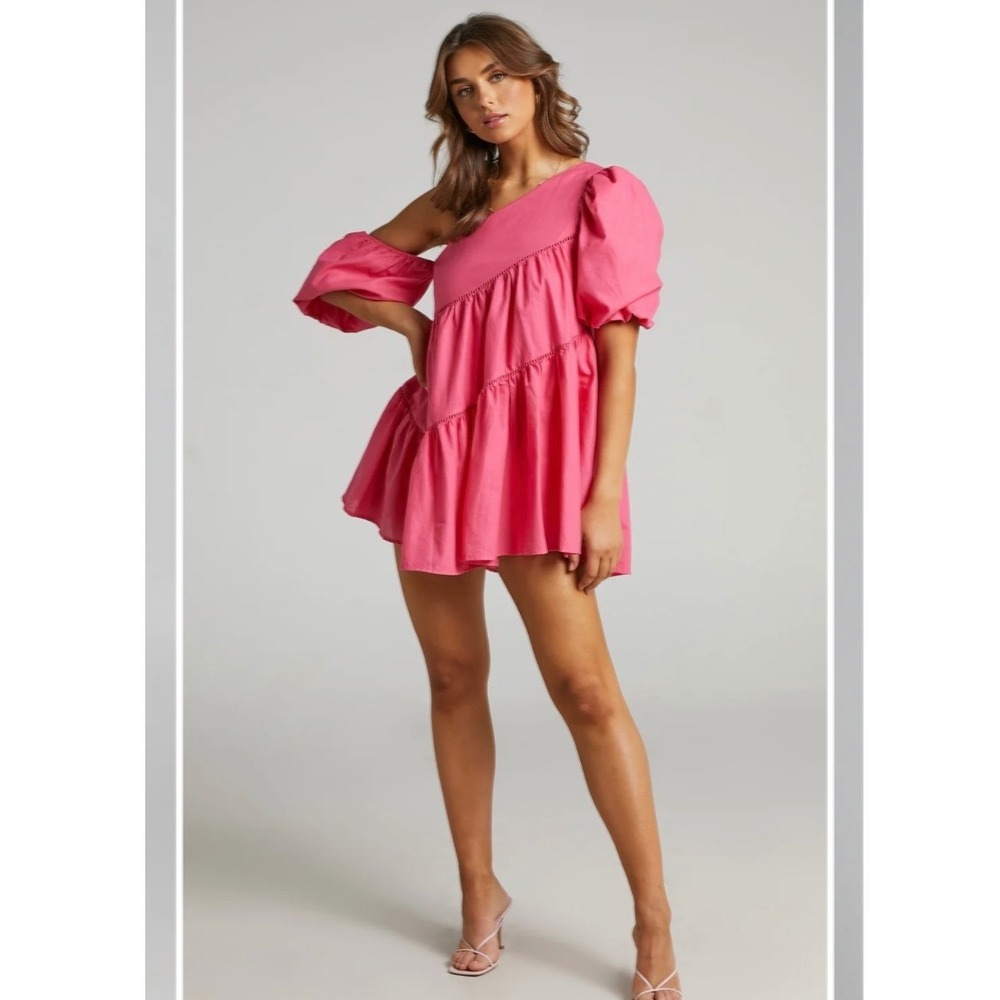 NEW‎ Showpo Harleen Asymmetrical Trim Mini Dress Pink Ruffle Puff Sleeve US 6 - Picture 3 of 7